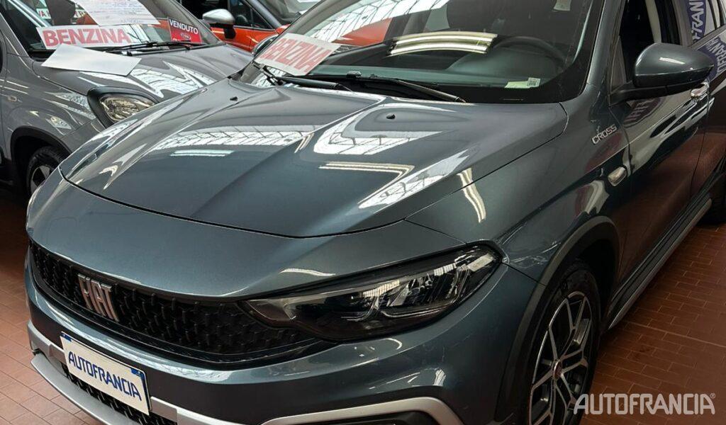 TIPO CROSS 1.0 5 PORTE 100 CV